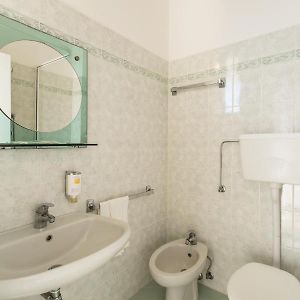 Camera tripla standard